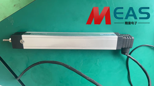 直線位移傳感器適合高壓斷路器高速位移的測(cè)量